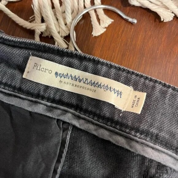 Pilcro Black Barrel Jeans NWT - Picture 2 of 10